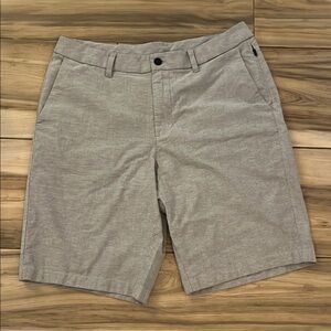 lululemon athletica Men's grey Flat Front Shorts